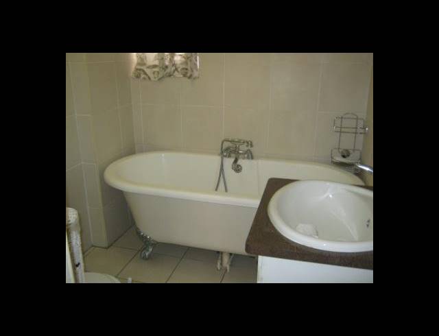2 BEDROOM APARTMENT TO LET IN SOUTH BEACH